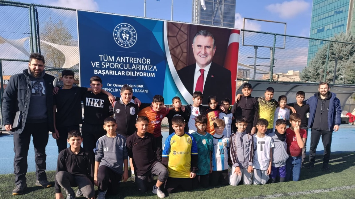 Altındağ Gençlik Spor İlçe Müdürlüğünün Organize Ettiği Futbol Turnuvasında Öğrencilerimiz